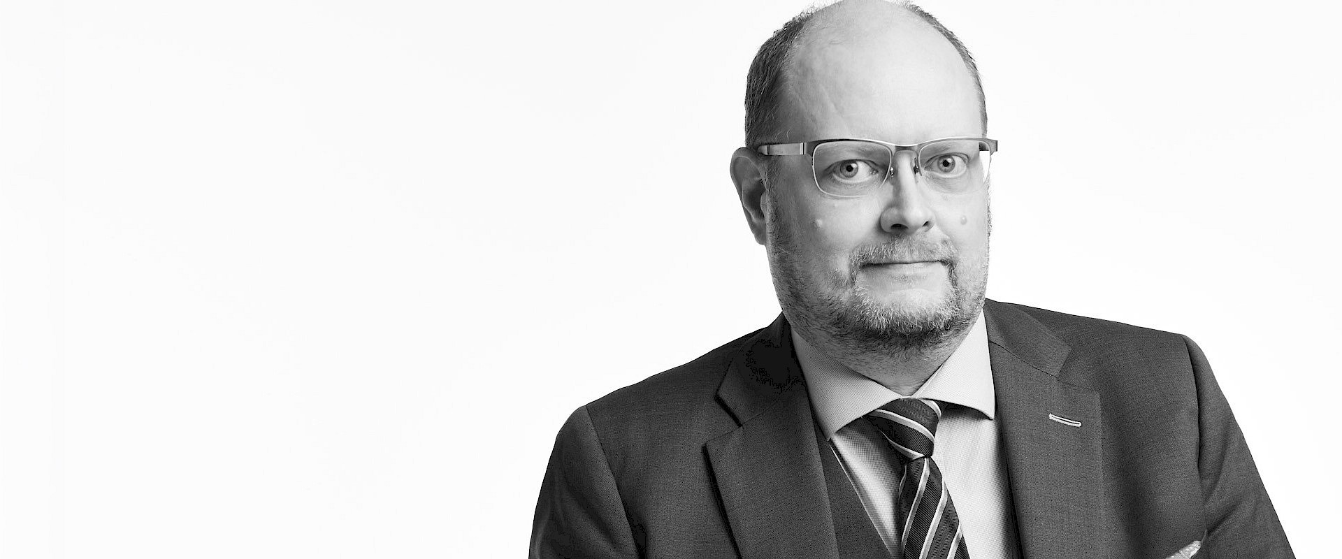 Syyteharkintaratkaisu Huoltovarmuuskeskuksen entistä toimitusjohtajaa Tomi Lounemaa koskevassa rikosepäilyssä
